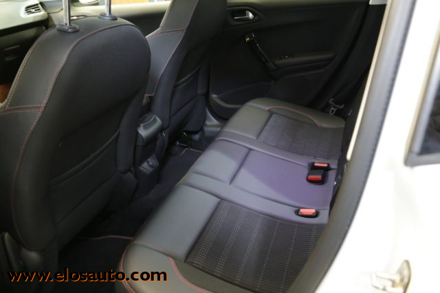 PEUGEOT 2008 usata, con Climatizzatore