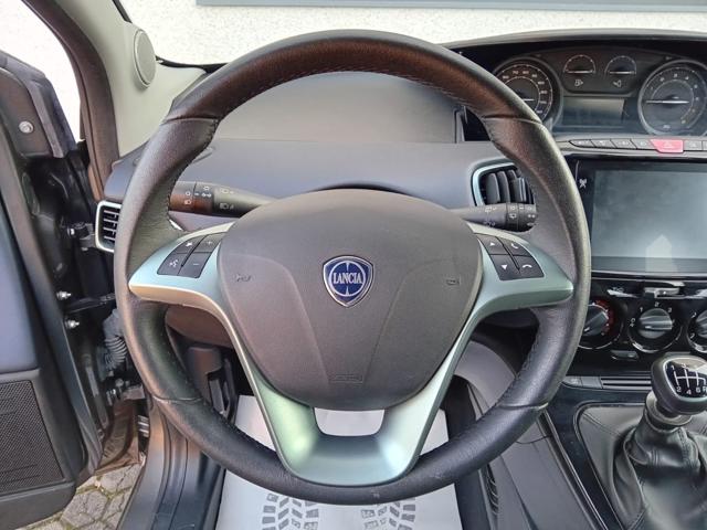 LANCIA Ypsilon usata, con Fendinebbia