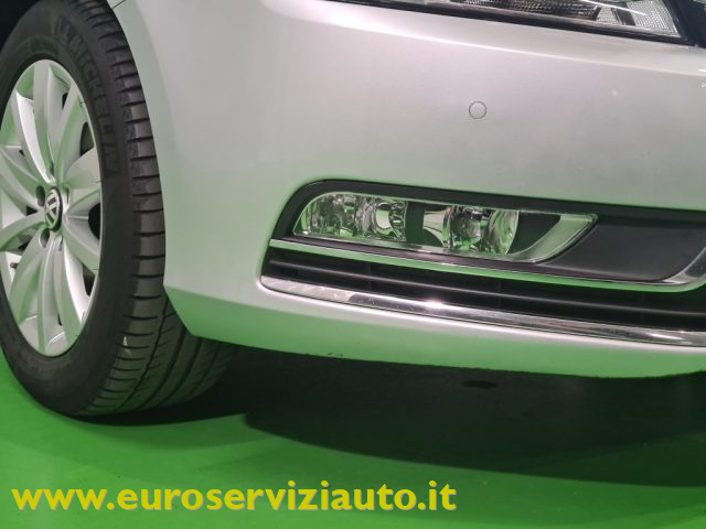 VOLKSWAGEN Passat usata 44