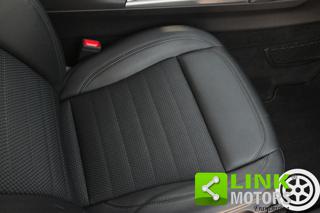 ALFA ROMEO Stelvio usata, con Sedile posteriore sdoppiato