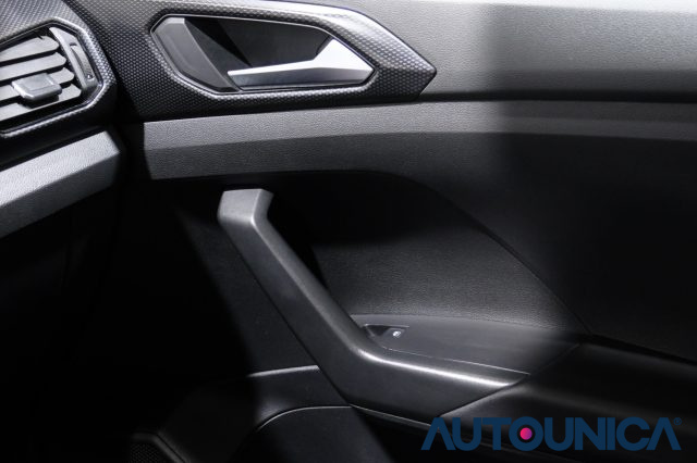 VOLKSWAGEN T-Cross usata, con Isofix