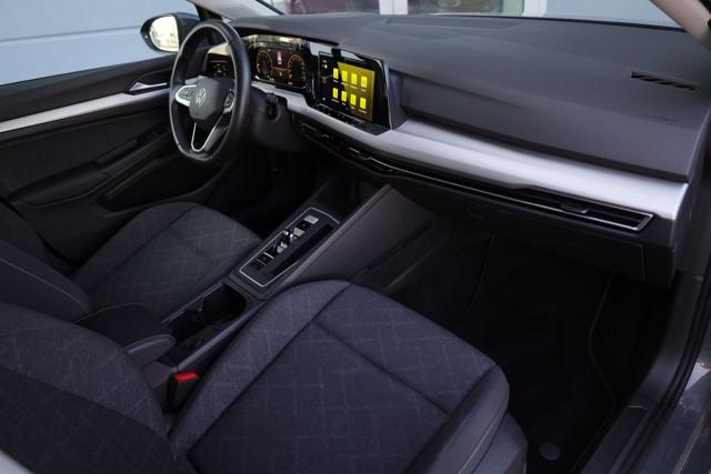 VOLKSWAGEN Golf Variant usata, con Cruise Control