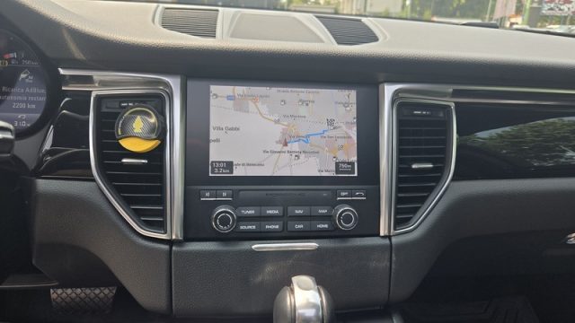 PORSCHE Macan usata, con USB