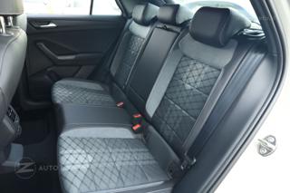 VOLKSWAGEN T-Roc usata, con Autoradio digitale