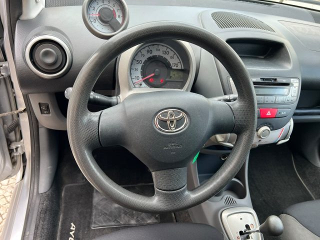 TOYOTA Aygo usata 16