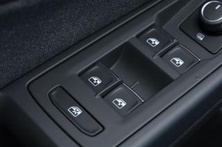 VOLKSWAGEN Golf usata, con Sensori di parcheggio posteriori