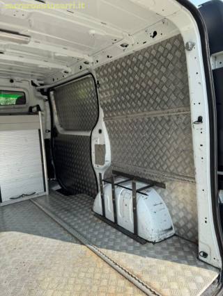OPEL Vivaro usata 35