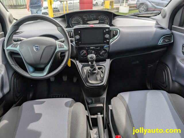 LANCIA Ypsilon usata, con Apple CarPlay