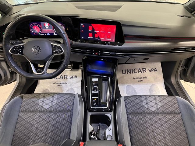 VOLKSWAGEN Golf usata, con USB