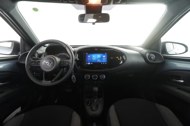 TOYOTA Aygo X usata 9