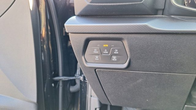 SEAT Leon usata, con Luci diurne LED