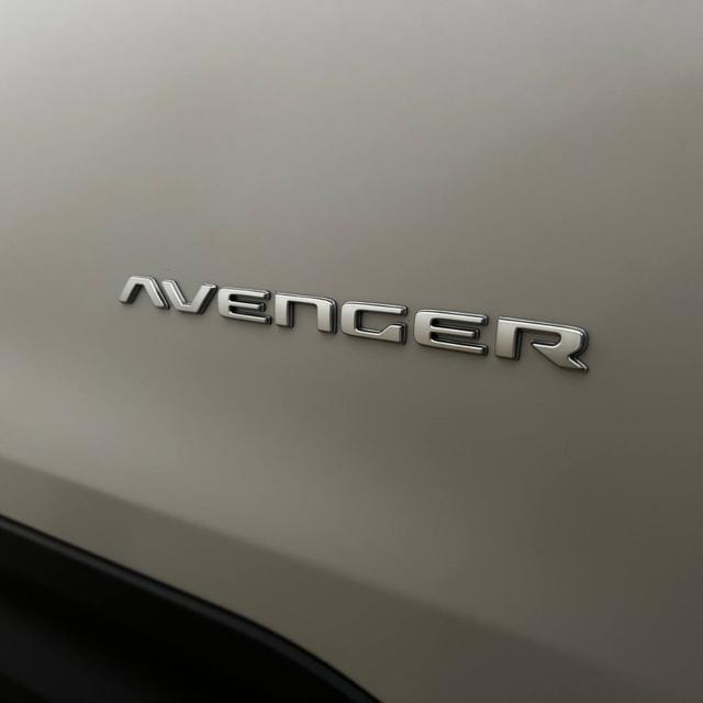 JEEP Avenger usata, con Specchietti laterali elettrici