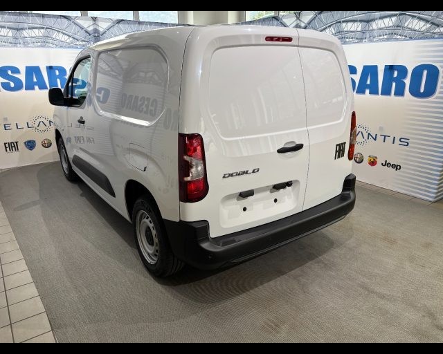 FIAT Doblo usata, con Fari LED