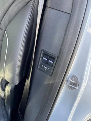 LAND ROVER Discovery usata, con Specchietti laterali elettrici