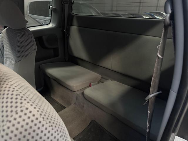 TOYOTA Hilux usata, con Bracciolo