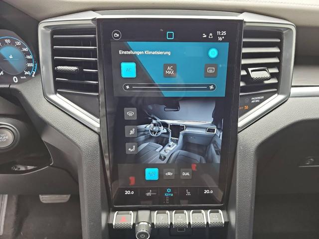 VOLKSWAGEN Amarok usata, con Autoradio