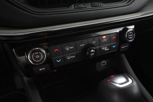 JEEP Compass usata 11