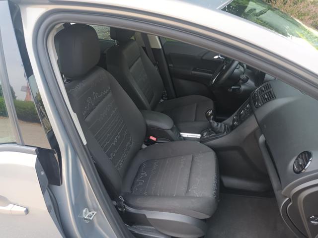 OPEL Meriva usata, con Autoradio