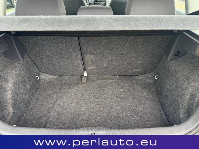 VOLKSWAGEN Polo usata, con USB