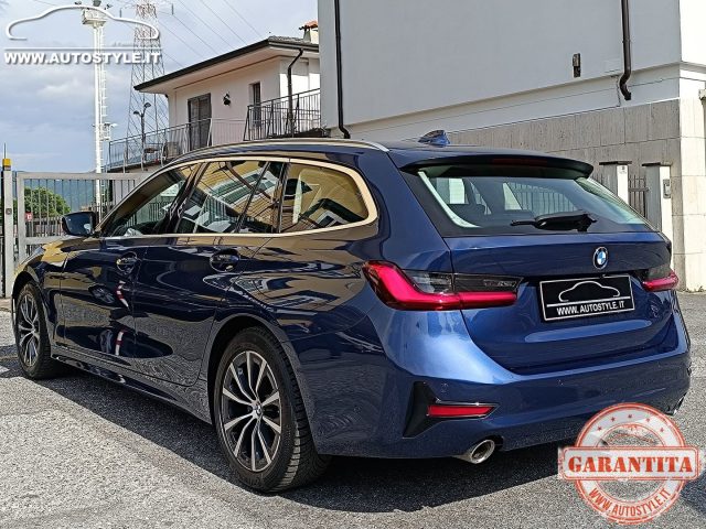 BMW 320 usata, con Sensori di parcheggio anteriori