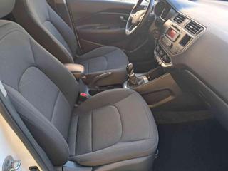 KIA Rio usata 24
