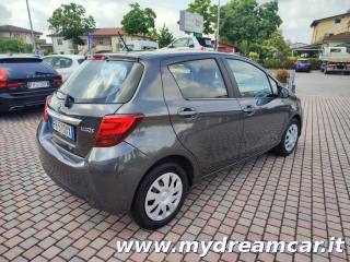TOYOTA Yaris usata 33