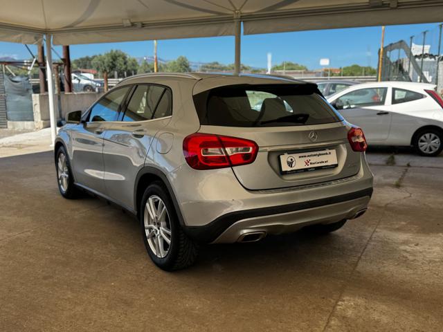 MERCEDES-BENZ GLA 200 usata, con Chiusura centralizzata