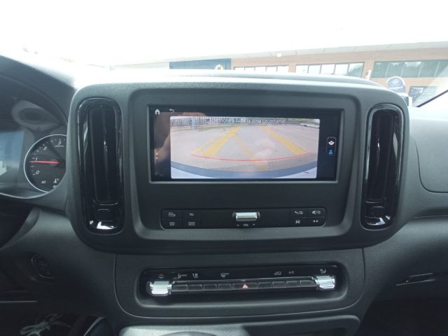 MERCEDES-BENZ Vito usata, con Autoradio digitale