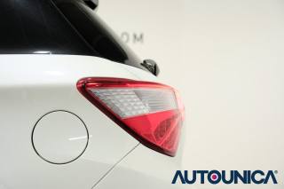 TOYOTA Yaris usata 39