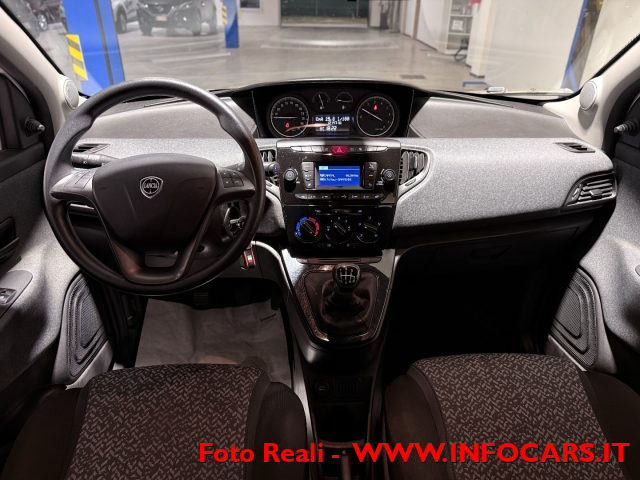 LANCIA Ypsilon usata, con Fendinebbia