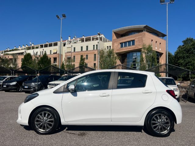 TOYOTA Yaris usata, con ESP