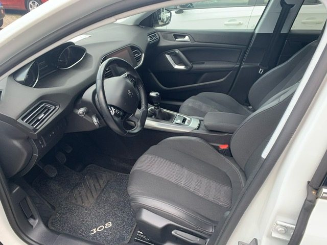 PEUGEOT 308 usata, con Fendinebbia