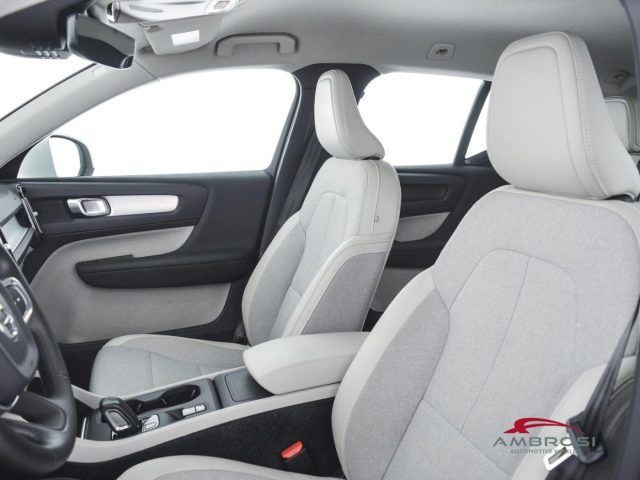 VOLVO XC40 usata 8