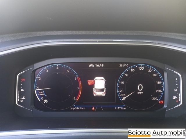 VOLKSWAGEN T-Roc usata, con Cruise Control