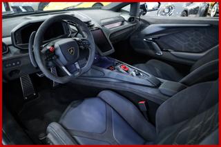 LAMBORGHINI Revuelto usata, con Cerchi in lega