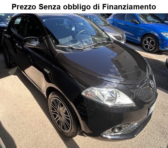 LANCIA Ypsilon usata, con ABS