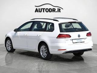 VOLKSWAGEN Golf Variant usata, con USB