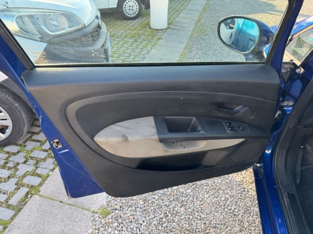 FIAT Grande Punto usata, con Alzacristalli elettrici
