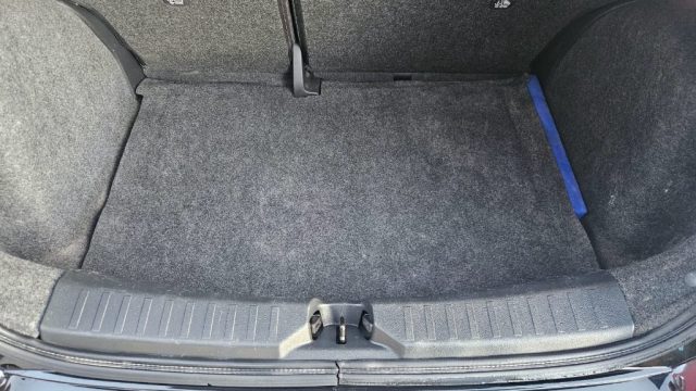 NISSAN Micra usata, con Frenata d