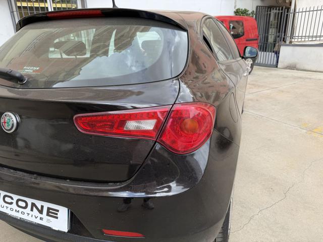 ALFA ROMEO Giulietta usata, con Autoradio