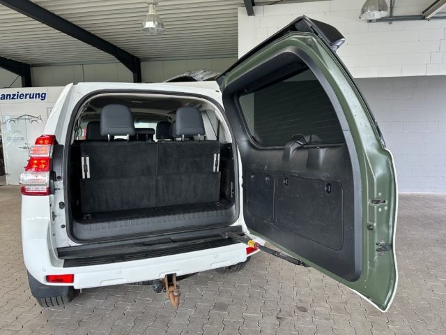 TOYOTA Land Cruiser usata, con Regolazione elettrica sedili