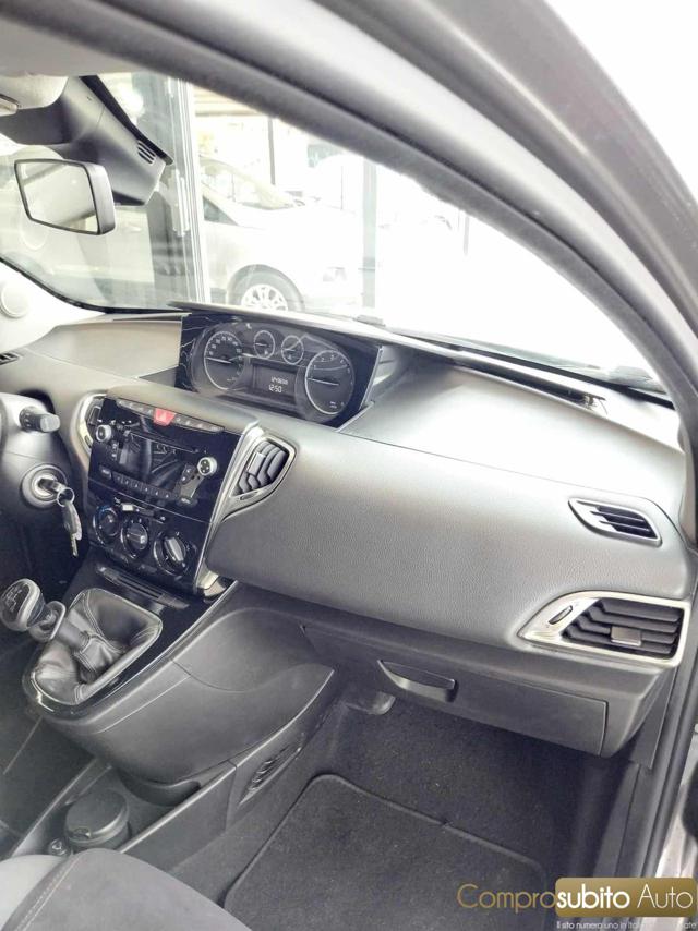 LANCIA Ypsilon usata 17