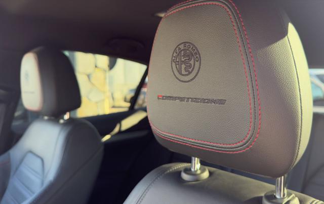 ALFA ROMEO Stelvio usata, con Interni in pelle