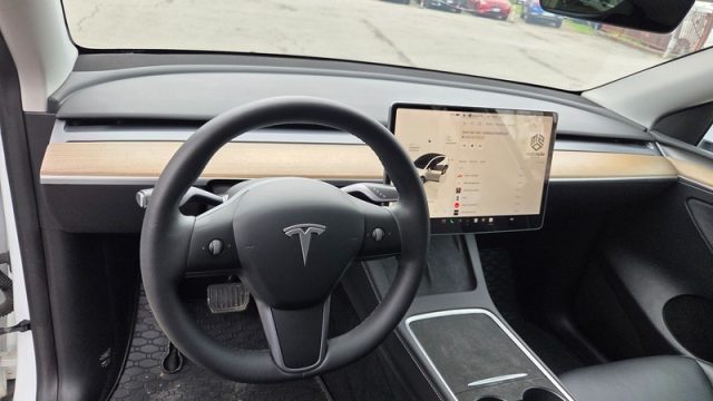 TESLA Model Y usata, con Volante in pelle