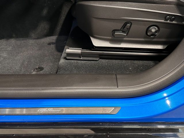 ALFA ROMEO Stelvio usata, con Leve al volante
