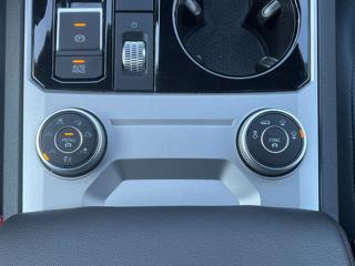 VOLKSWAGEN Touareg usata, con Controllo trazione