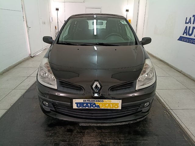 RENAULT Clio usata, con Alzacristalli elettrici