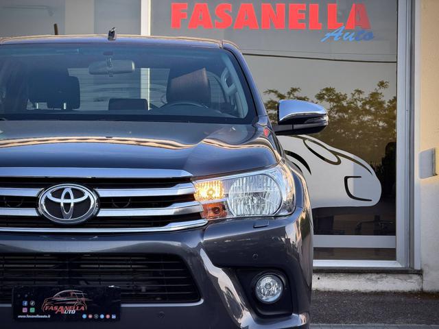 TOYOTA Hilux usata, con Autoradio