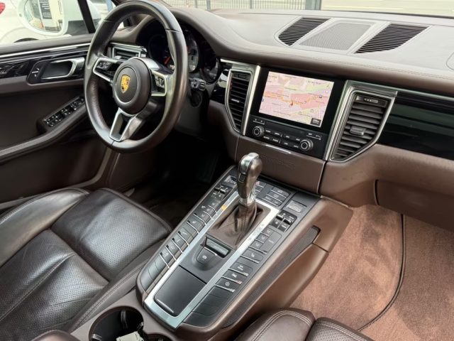 PORSCHE Macan usata, con Servosterzo