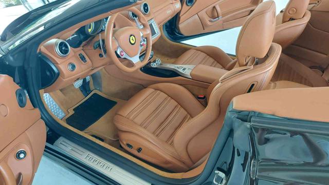 FERRARI California usata 21